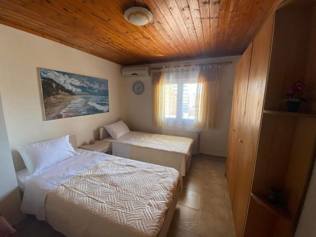 Villa Theo Marathiász Kültér fotó