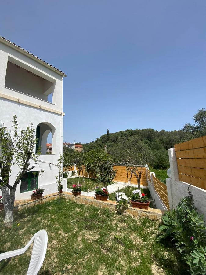 Villa Theo Marathiász Kültér fotó